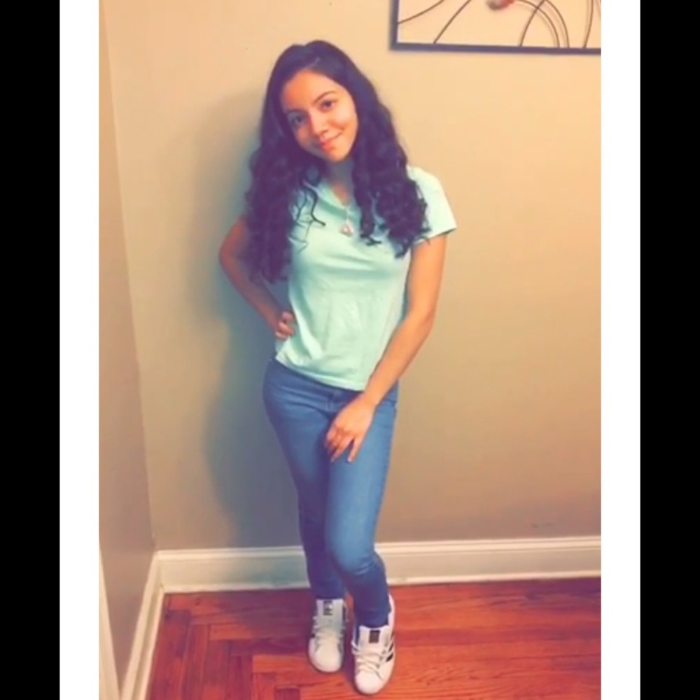 Meet your Posher, Angelica